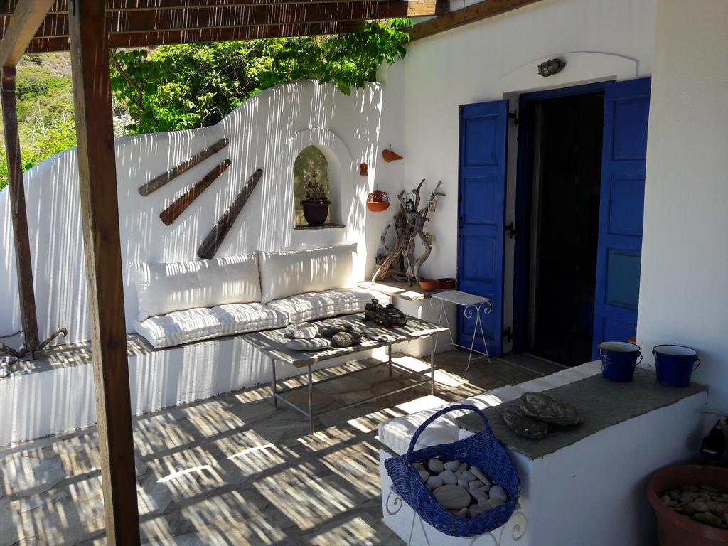 Kourtali Private Beach House Gavrio Exterior foto
