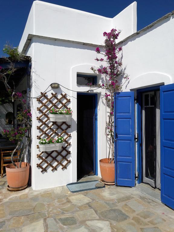 Kourtali Private Beach House Gavrio Exterior foto